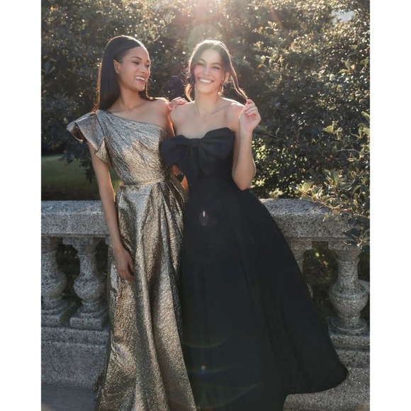 NWT Mac Duggal 68608 Gold One Shoulder Metallic Ballgown Size 6 - Picture 6 of 14